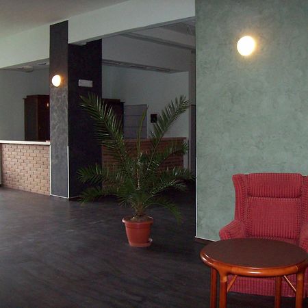 Hotel S-Centrum Decin Eksteriør billede