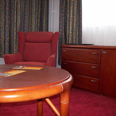 Hotel S-Centrum Decin Eksteriør billede