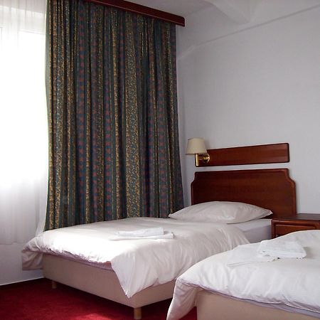 Hotel S-Centrum Decin Eksteriør billede